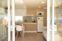 Una cocina o zona de cocina en La Noguera Camping
