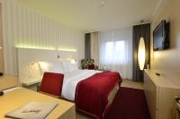 TV a/nebo společenská místnost v ubytování Best Western Premier Hotel Victoria