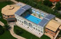 Bazén v ubytování St.George's Bay Country Club & Spa nebo v jeho okolí