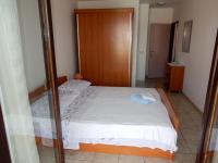 Posteľ alebo postele v izbe v ubytovaní Apartments Indira II