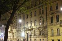 Budova, v ktorej sa apartmán nachádza