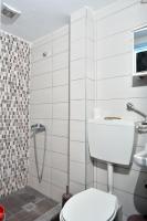 Kúpeľňa v ubytovaní Apartments Konstantinidis