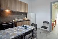 Kuchyňa alebo kuchynka v ubytovaní Apartments Konstantinidis
