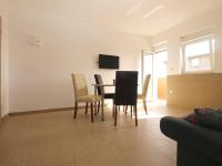 Telewizja i/lub zestaw kina domowego w obiekcie Apartments Biljana 1480
