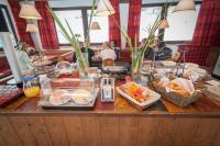 Jedlo v ubytovaní bed & breakfast alebo blízkom okolí