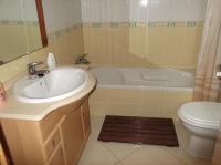 Koupelna v ubytování Apartamento T1 Canto dos Poetas