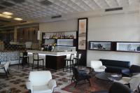 The lounge or bar area at Grand Hotel Moroni
