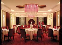 Un restaurant u otro lugar para comer en Makati Shangri-La, Manila