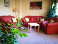 A seating area at Hotel Restaurant zum Schwan