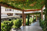 Vonkajšia záhrada v ubytovaní Hotel Nabia