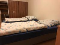 Posteľ alebo postele v izbe v ubytovaní Moonstreet apartments