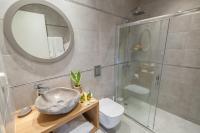 A bathroom at Αngelikon Luxurious Apartments
