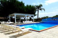Bazén v ubytovaní Hotel Villa Elisabetta alebo v jeho blízkosti