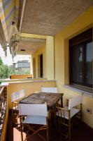 Balkón alebo terasa v ubytovaní Sirmio Apartments - Primavera Stay