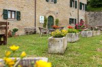 A garden outside Agriturismo L'Antico Frutto