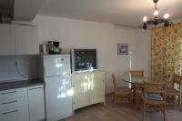 Kuchyňa alebo kuchynka v ubytovaní Apartment Petrinic V