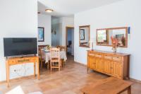 A television and/or entertainment centre at Eslanzarote Villa Caracola, Super Wifi, Sat tv