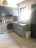 Kuchyňa alebo kuchynka v ubytovaní Athens-Glyfada apartment
