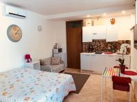 A kitchen or kitchenette at La Dolce Vita studio with free private parking