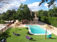 Bazén v ubytovaní Alojamiento Rural Casa Fuente del Prado alebo v jeho blízkosti