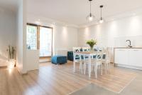 Kuchyňa alebo kuchynka v ubytovaní Blue Apartment in vibrant heart of Gdynia