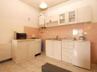 Kuchyň nebo kuchyňský kout v ubytování Apartments Maja 221