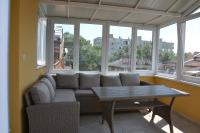 A seating area at Arte Casa