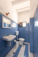 A bathroom at Kardamena Holiday Apartments