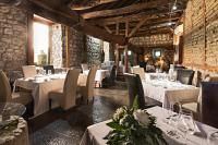 A restaurant or other place to eat at Hotel Casa del Abad