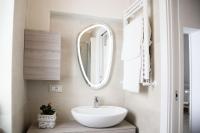 A bathroom at Tre Archi Apartment & Relais