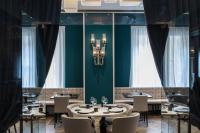 En restaurant eller et andet spisested på Plaza Hotel Lucchesi