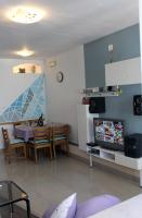 Kuchyňa alebo kuchynka v ubytovaní Apartment Karega