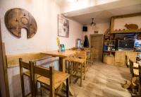 Kuchyň nebo kuchyňský kout v ubytování Guest House Frata