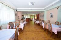 Reštaurácia alebo iné gastronomické zariadenie v ubytovaní Guest house Podgorje