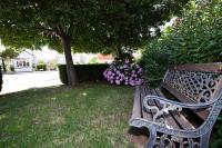 Vonkajšia záhrada v ubytovaní Guest house Podgorje