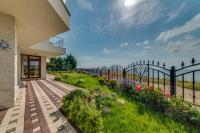 Zahrada ubytování Apartcomplex Golden Bay