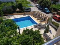 Bazén v ubytovaní Apartment Petrinic V alebo v jeho blízkosti