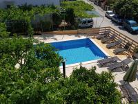 Bazén v ubytovaní Apartment Petrinic V alebo v jeho blízkosti