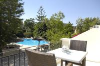 Bazén v ubytování Kalydna Island Hotel nebo v jeho okolí