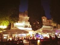 Budova, v ktorej sa hotel nachádza