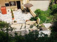 Vonkajšia záhrada v ubytovaní Korona Beach Apartments II