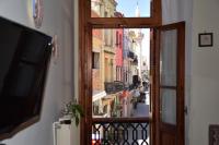 Televízia a/alebo spoločenská miestnosť v ubytovaní Minaret's View ζήστε στην αύρα της παλιάς πόλης
