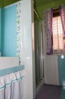 A bathroom at B&B Villa Carmen
