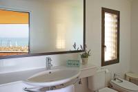 A bathroom at Apartaments Beach & Golf Resort