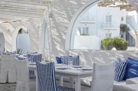 Restaurace v ubytování Mr. and Mrs. White Tinos