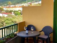 A balcony or terrace at Terraza vista océano La Quinta