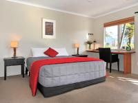 Mohua Motelsにあるベッド