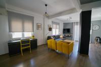 Posedenie v ubytovaní V&V Central & Elegant Apartment