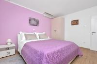 Postel nebo postele na pokoji v ubytování Sun&Sea 4 stars apartment