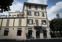 The building in which a vendégházakat is located